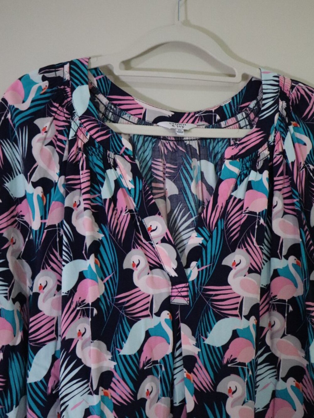 Tropical Flamingo Crown and Ivy Pink and Blue Blouse size XL - Picture 3 of 6